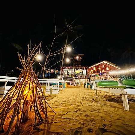 Miracles Beach Galle Luaran gambar