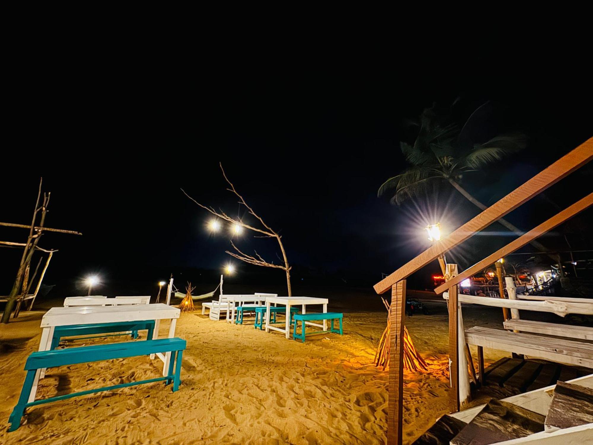 Miracles Beach Galle Luaran gambar